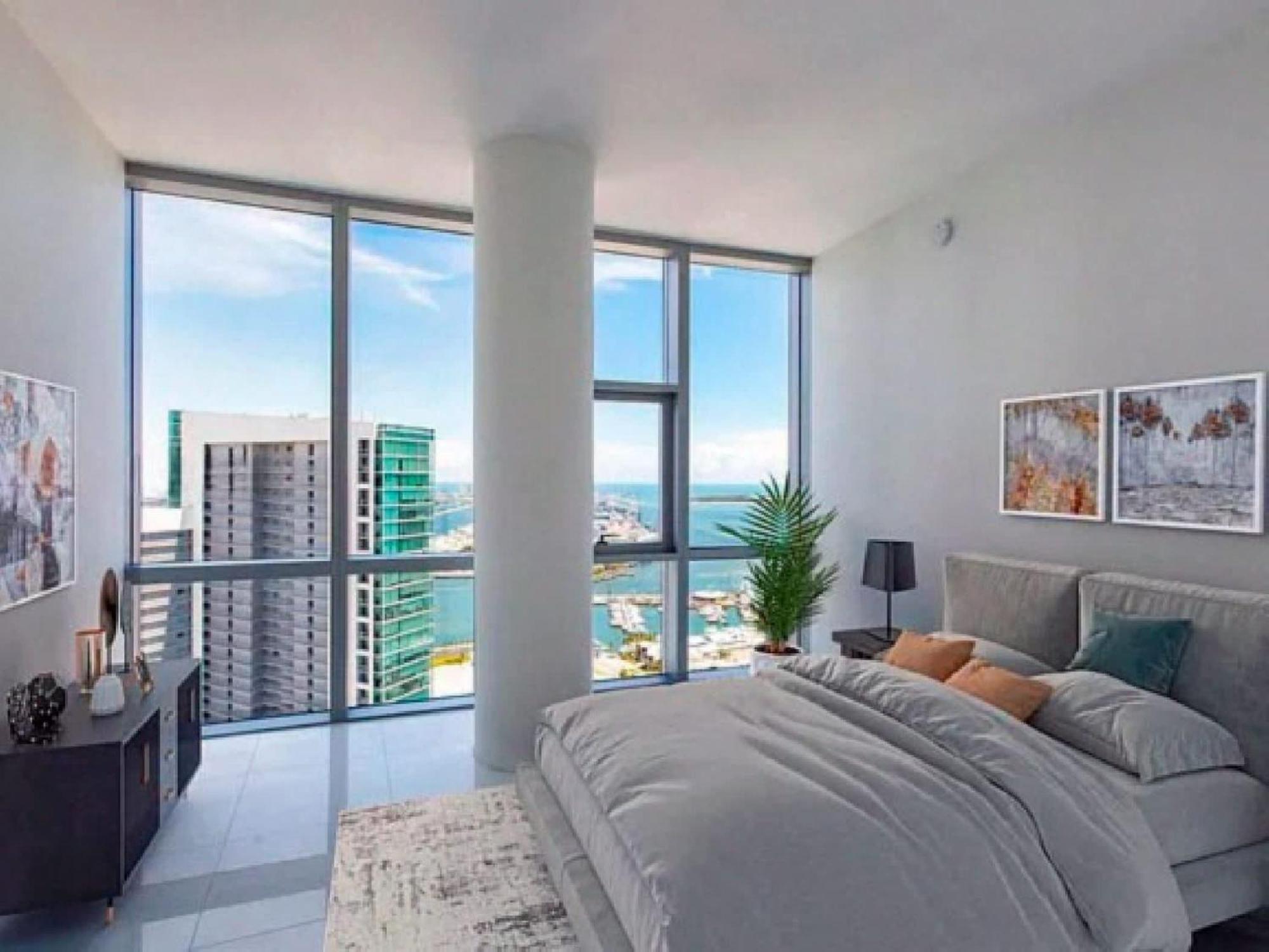 Penthouse With Panoramic Views In Downtown * Miami