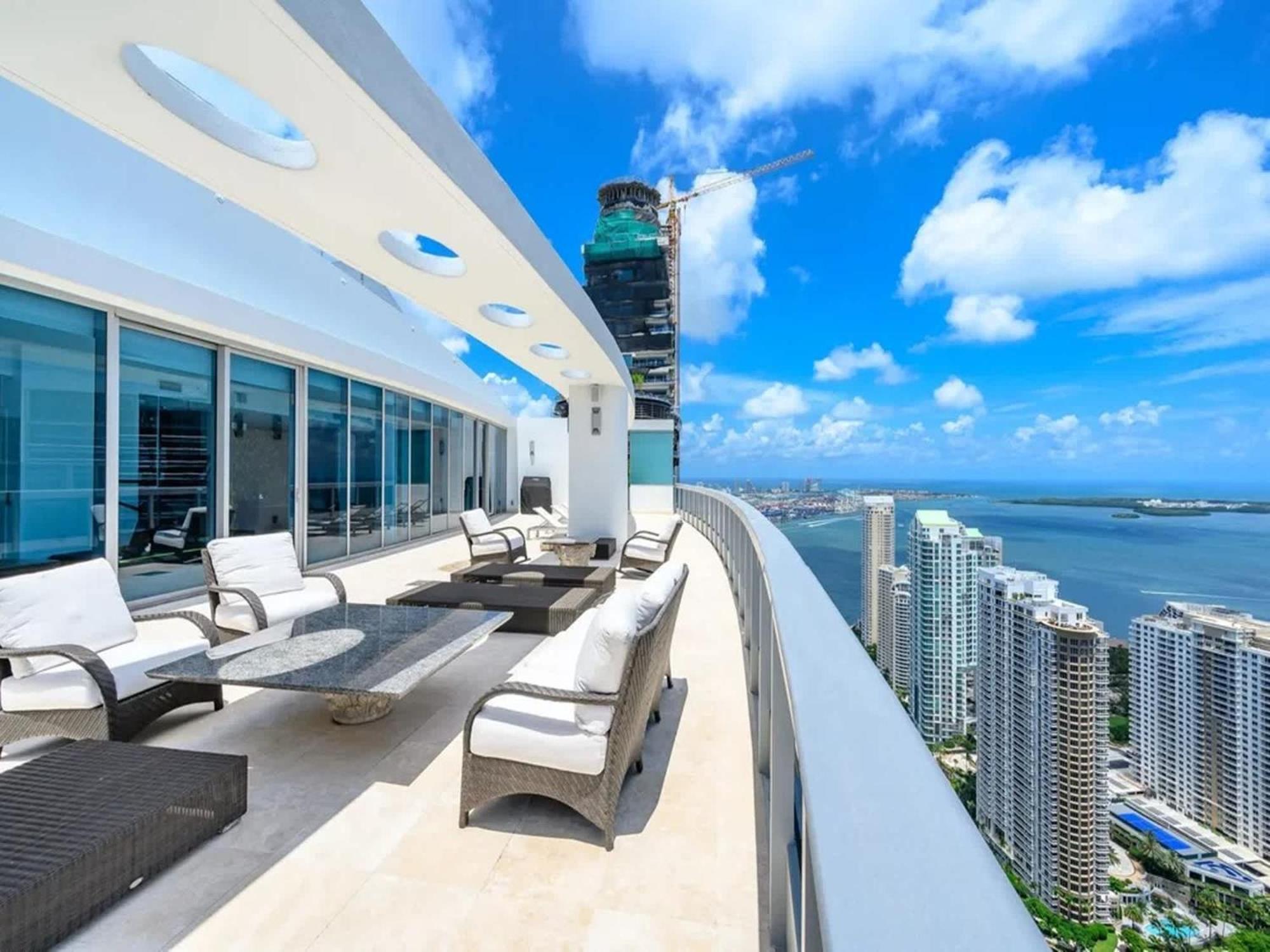 Appartement Penthouse With Bay Views In Downtown *
