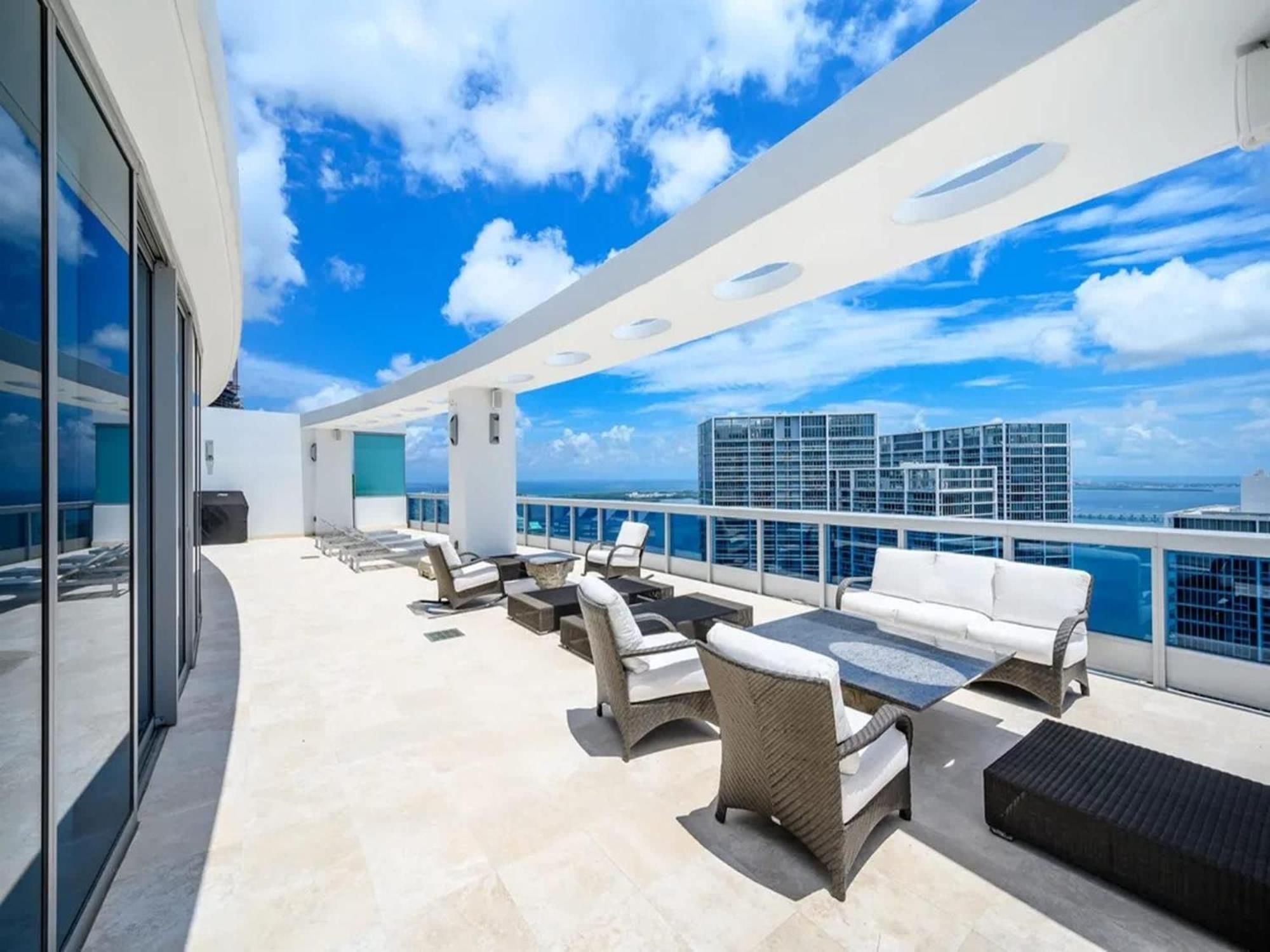 Penthouse With Bay Views In Downtown Appartement *